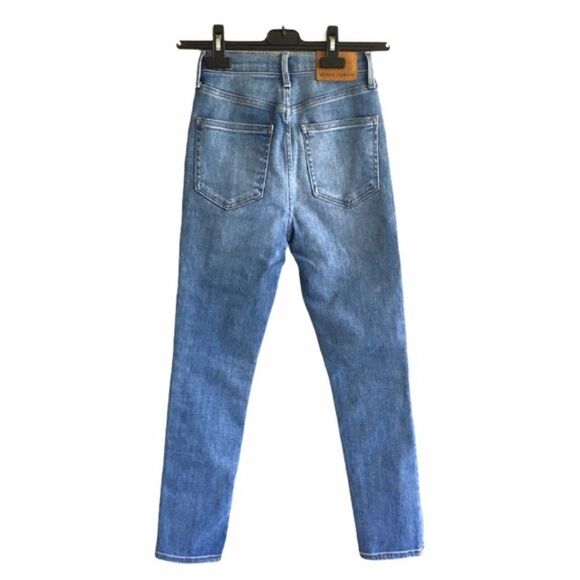 ARITZIA Denim Forum Lola High Rise Skinny Jeans Blue 24 - Picture 2 of 3